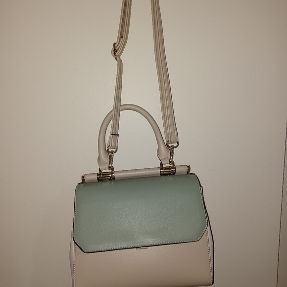 Purse - Picture 1 of 4